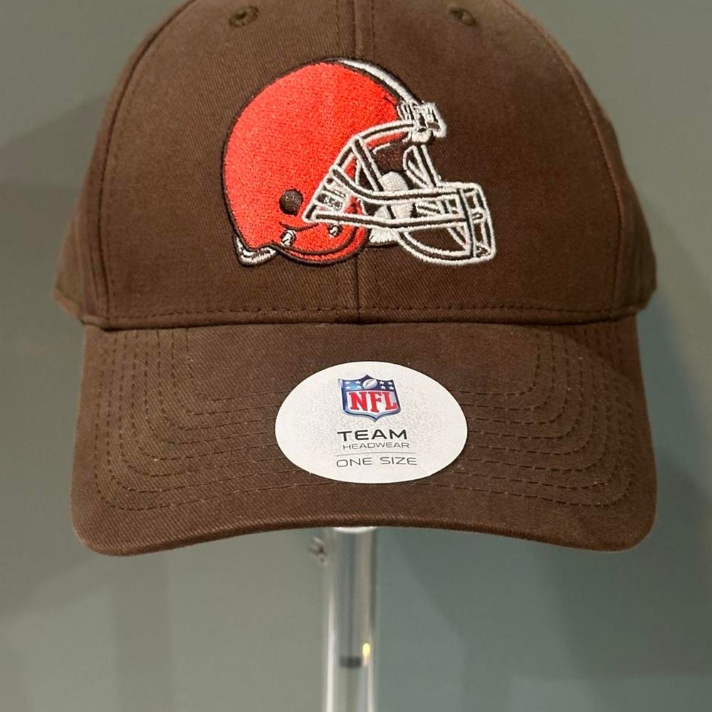 NFL Cleveland Browns brown snap back, new with tags #Browns #CLE